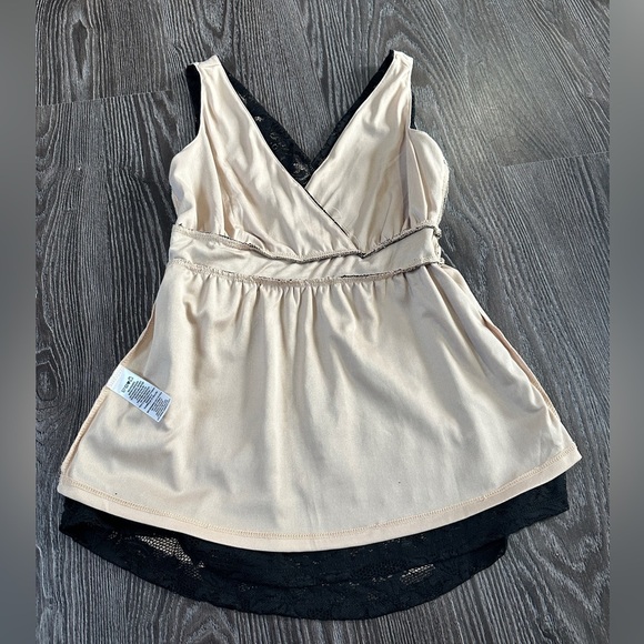 Ricki’s Lace overlay Top, V neck, Dressy or casual. Sz XS, good condition - Picture 8 of 9